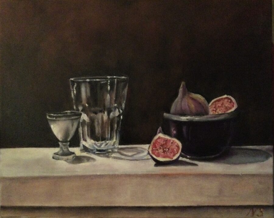 Figs in a cobalt blue bowl
